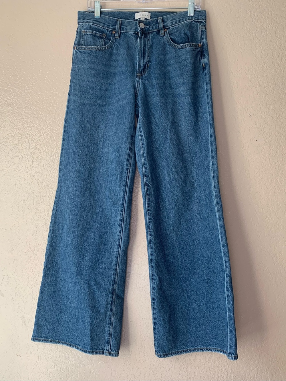 PACSUN Wide Leg High Rise Light Wash Denim Jeans Size 26 - Picture 4 of 6
